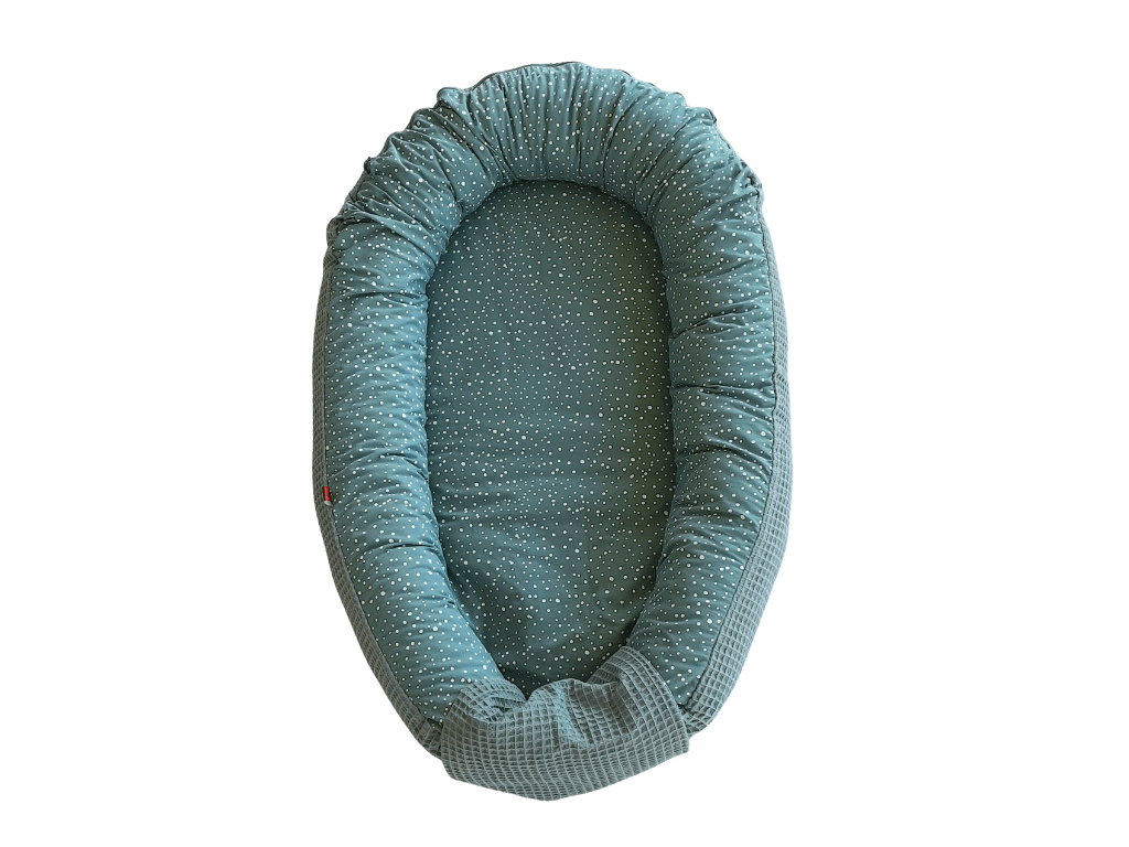 Babynest - Zirben Füllung - Grün Waffel/Minze Punkte - Kreativkopf