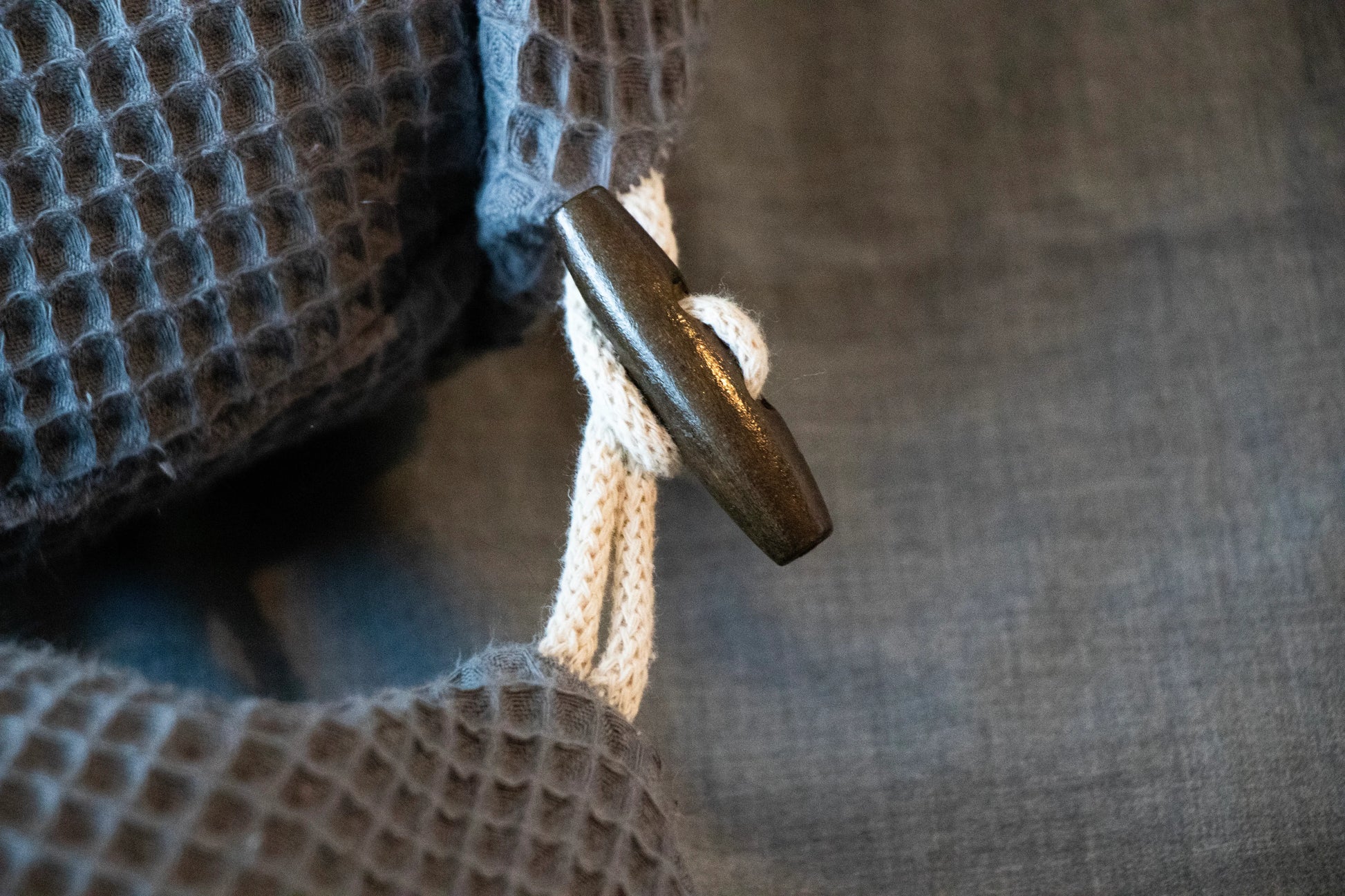 Stillkissen & Seitenschläferkissen - Zirbe & Wolle Füllung - Knopf - Kreativkopf