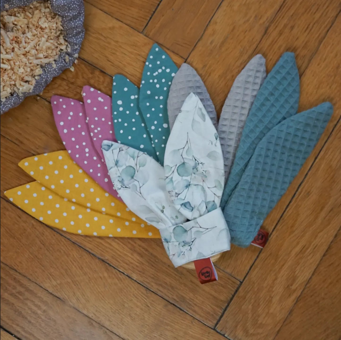 Zirbenbeissring verschiedene Farben